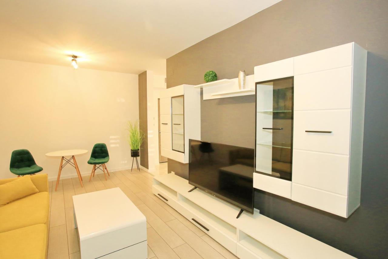 Apartament Prima Nufarul Ralu Oradea Exteriör bild