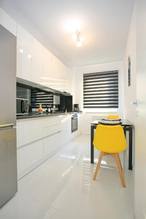 Apartament Prima Nufarul Ralu Oradea Exteriör bild